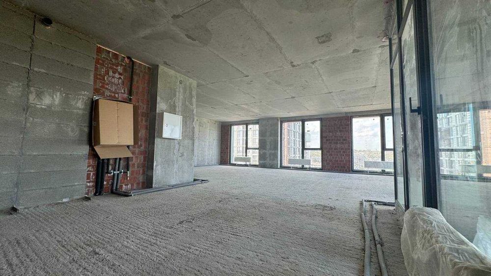 Продам панорамну 3к-4к квартиру в ЖК MARSHALL