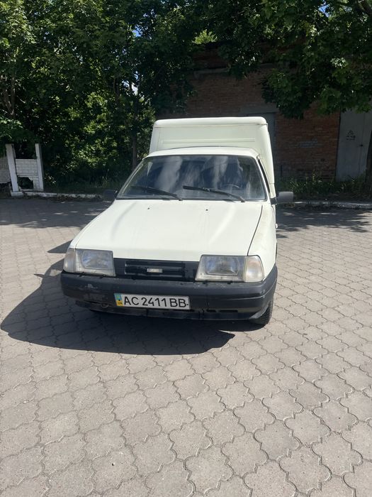 Автомобіль ІЖ ОДА 2717