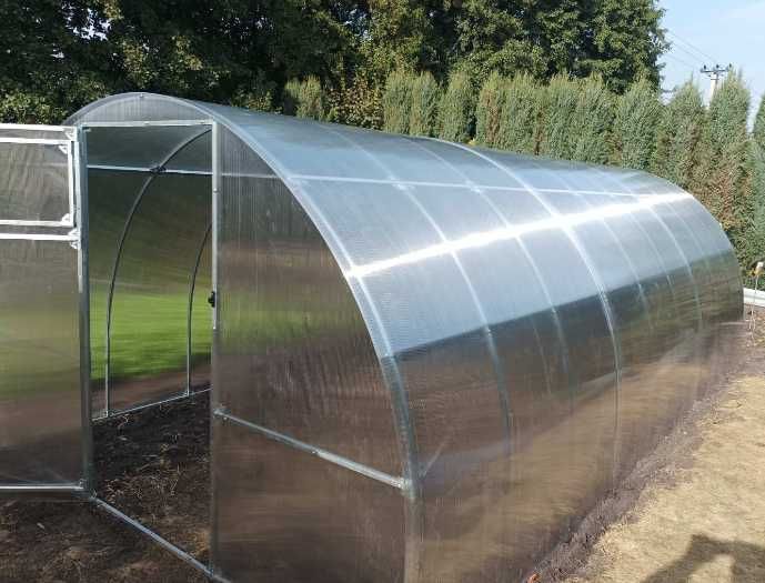 Нові Теплиці з Полікарбонатом  Завод Теплиць