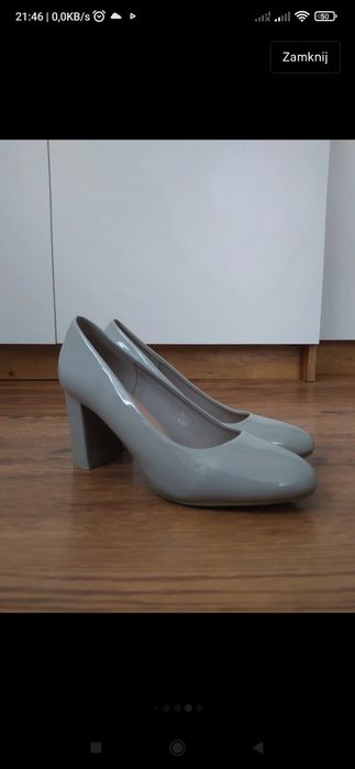 Szare buty na obcasie