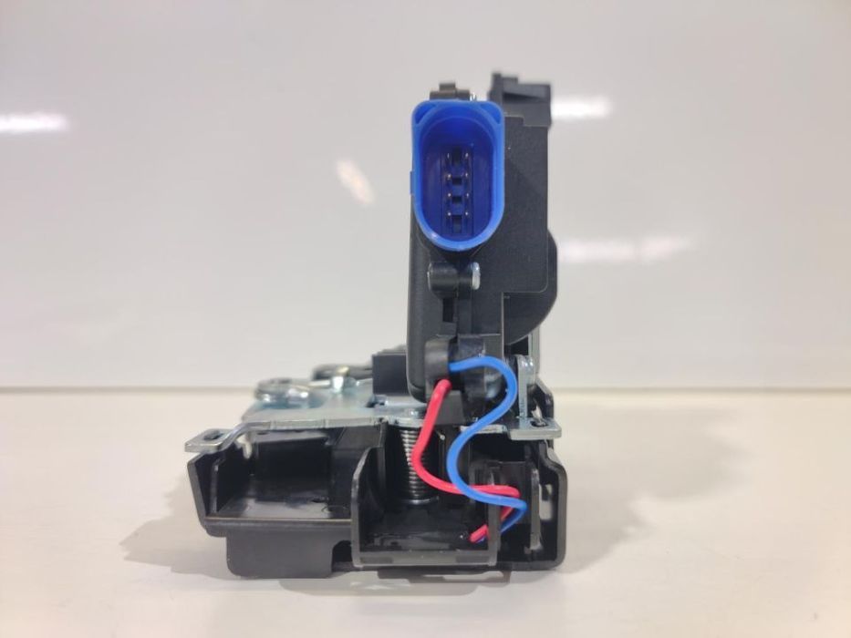 Fechadura Nova VW Porta Frente Dta Passat B5 Bora  Golf 4