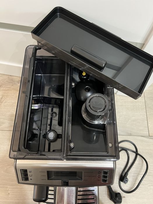 Кавомашина Saeco Lirika