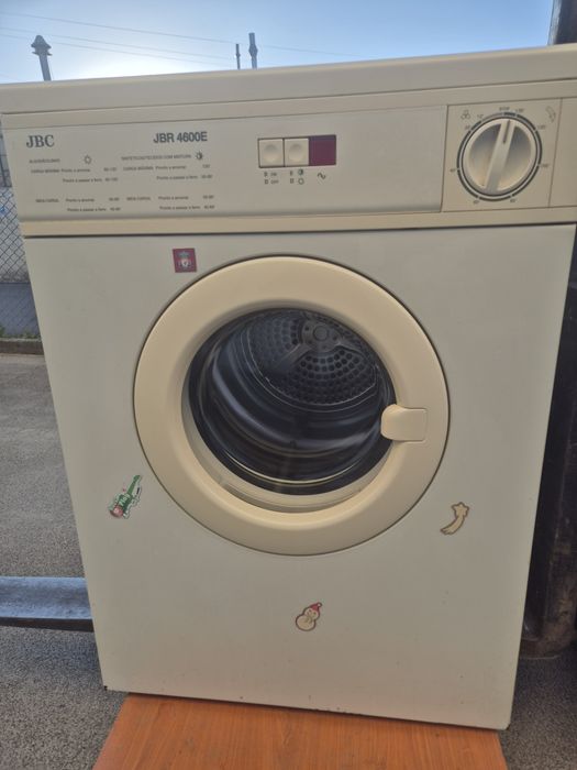 Máquina secador de roupa
