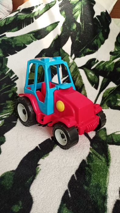 Auto traktor ciągnik jak nowy