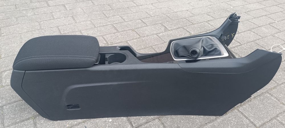 Consola central com apoio de braço para Citroen C4 Catus e Peugeot 308 Ano 2015 a 2020
