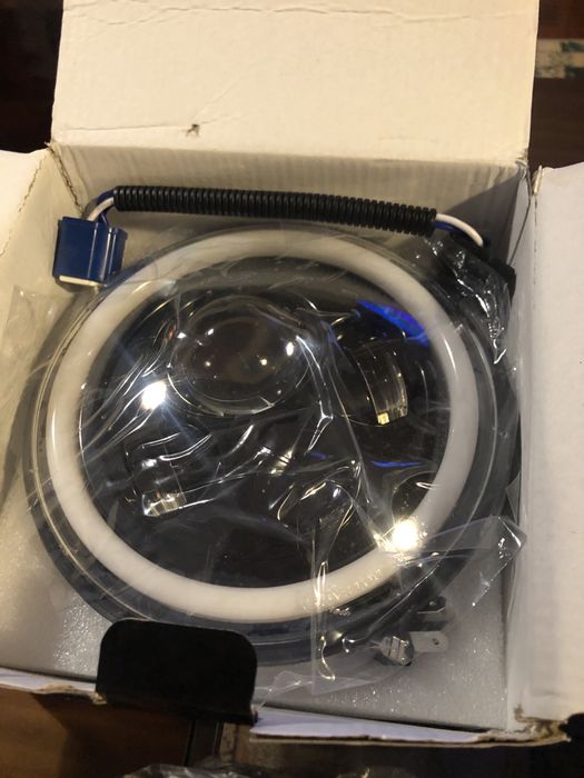 Farol Led 7 polegadas completo, caixa suportes e farol