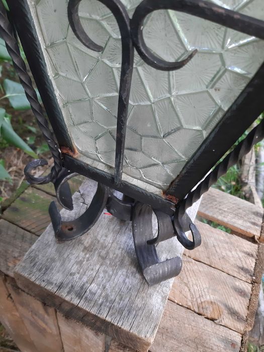 Stara retro lampa zewnętrzna duża, latarnia