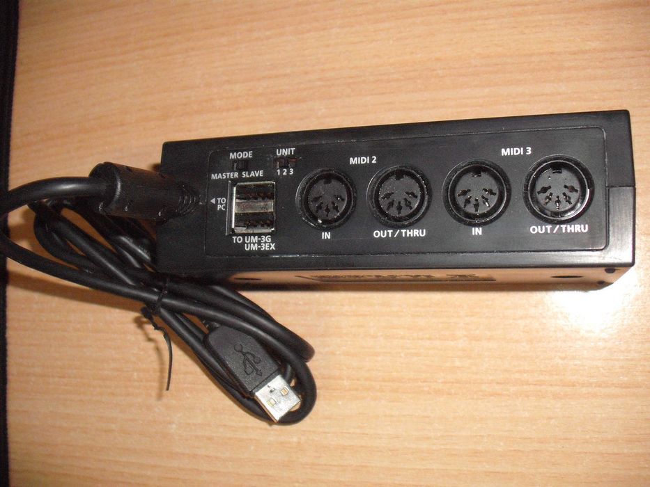 Cakewalk USB MIDI Interface UM-3G + Cabos MIDI