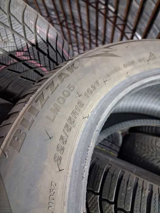 225/55 R18 Bridgestone Blizzak LM 005 шини б/у зима Комплект , Пара