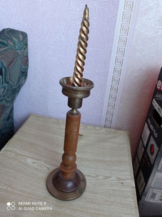 Подсвечник бронзовый