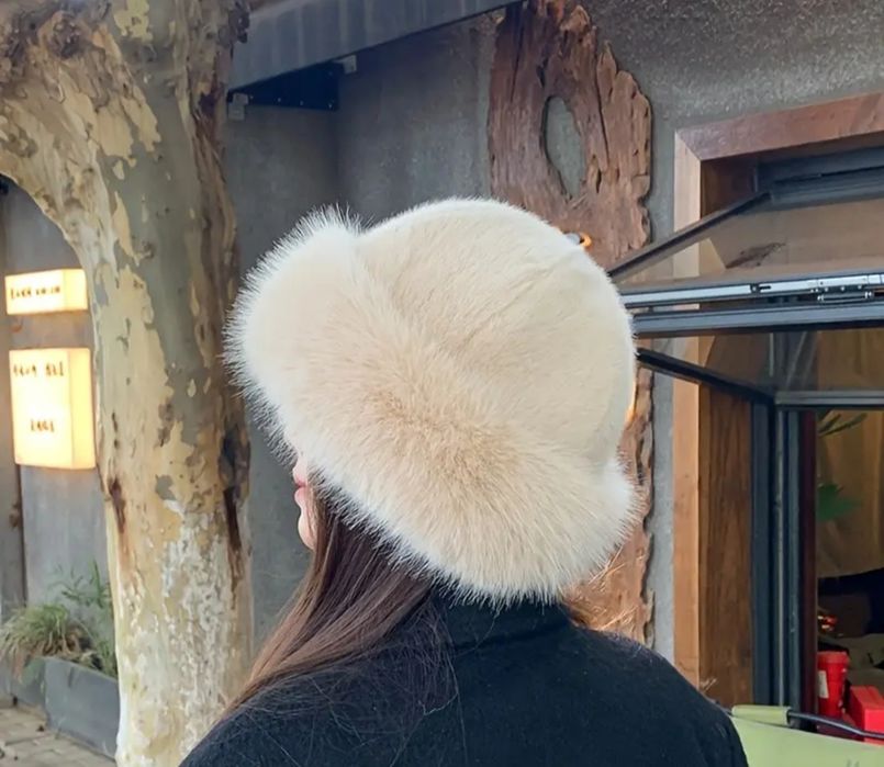 Шапка з штучного хутра