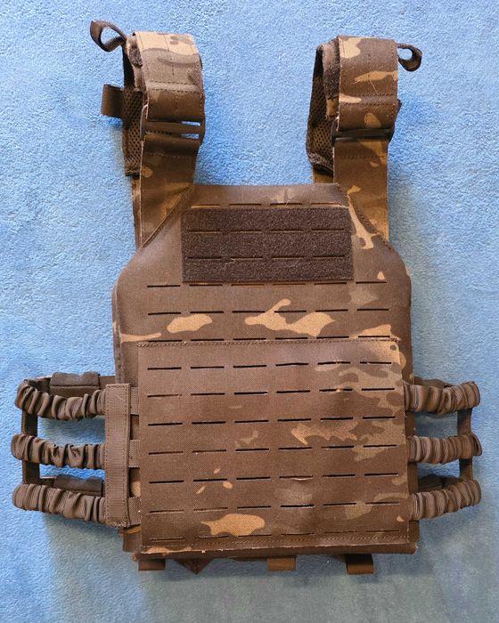 Assault Plate Carrier + ładownica na mag. + pas