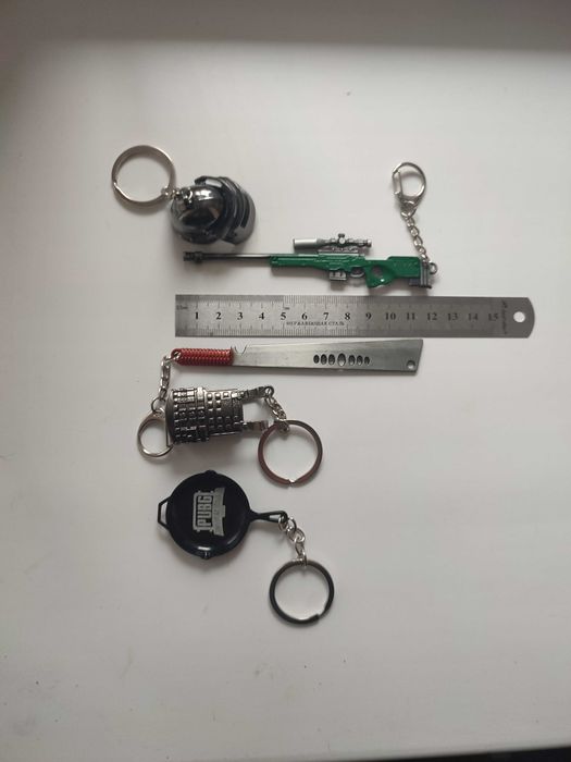 Брелок металический оружие PUBG