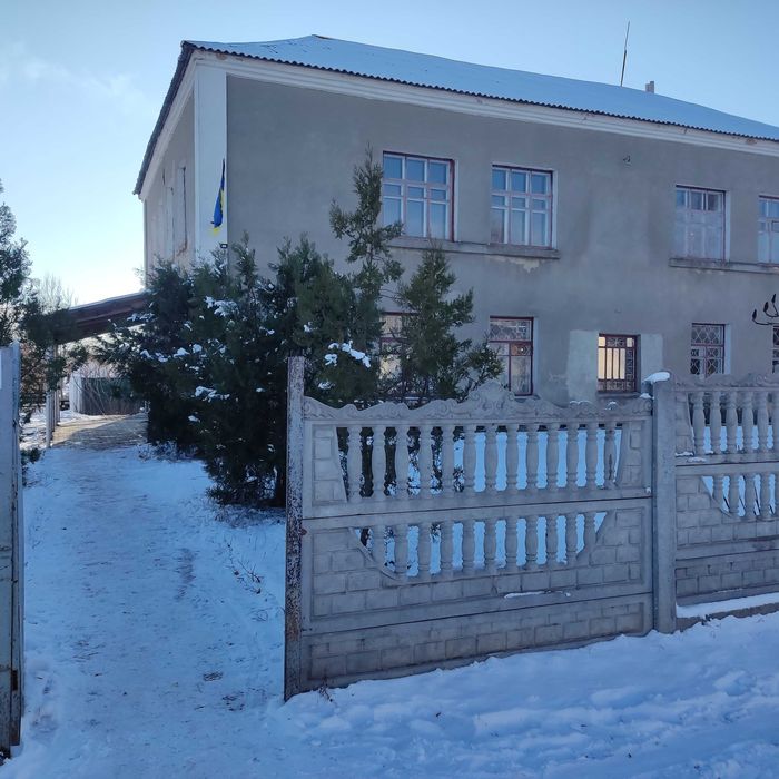 Продам будівлю магазину
