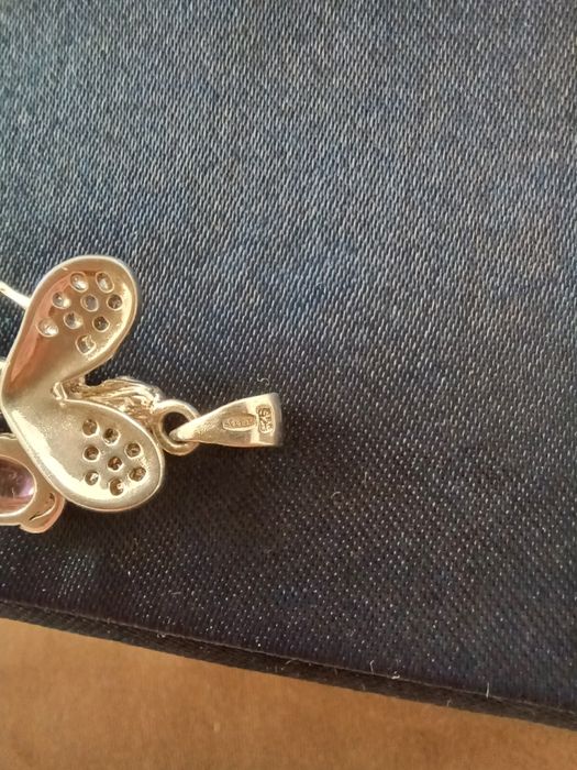 Продаю особисті вживані речі. .Срібло, підвіски