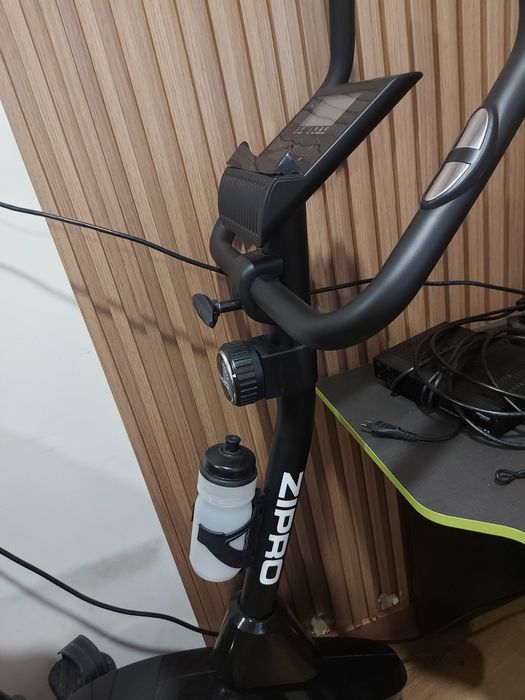 Bicicleta de ginástica