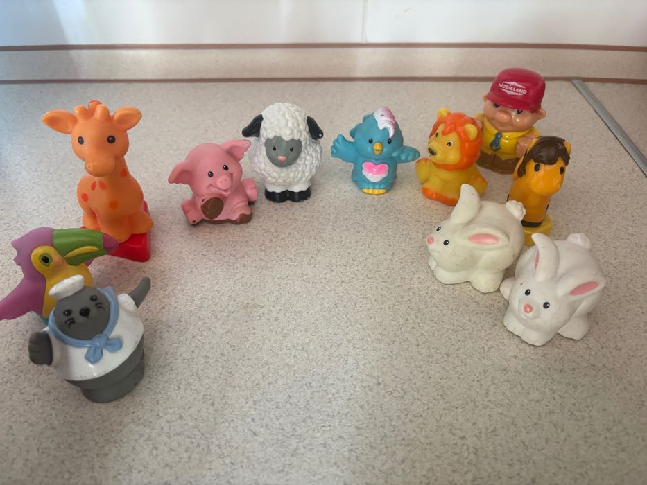 Fisher price little people тварини