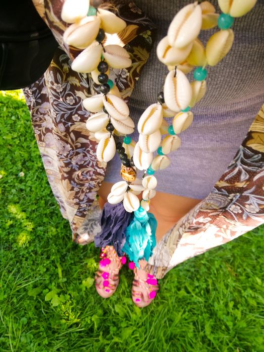 Długi naszyjnik z muszelek i kamieni naturalnych BOHO3GIRLS chwost