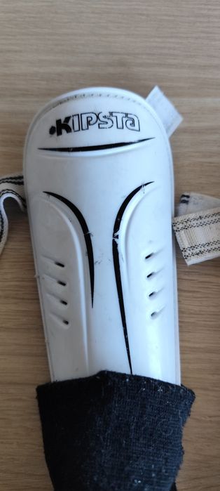 Caneleiras de futebol Kipsta em branco (S)