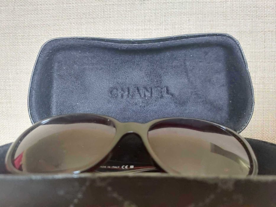 Óculos sol Chanel flor Camélia