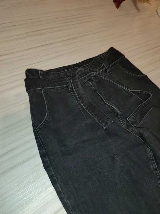 spodnie rozm. M firmy Answear