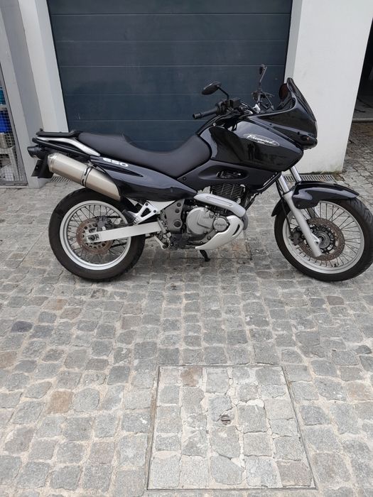 Vendo suzuki freewind 650