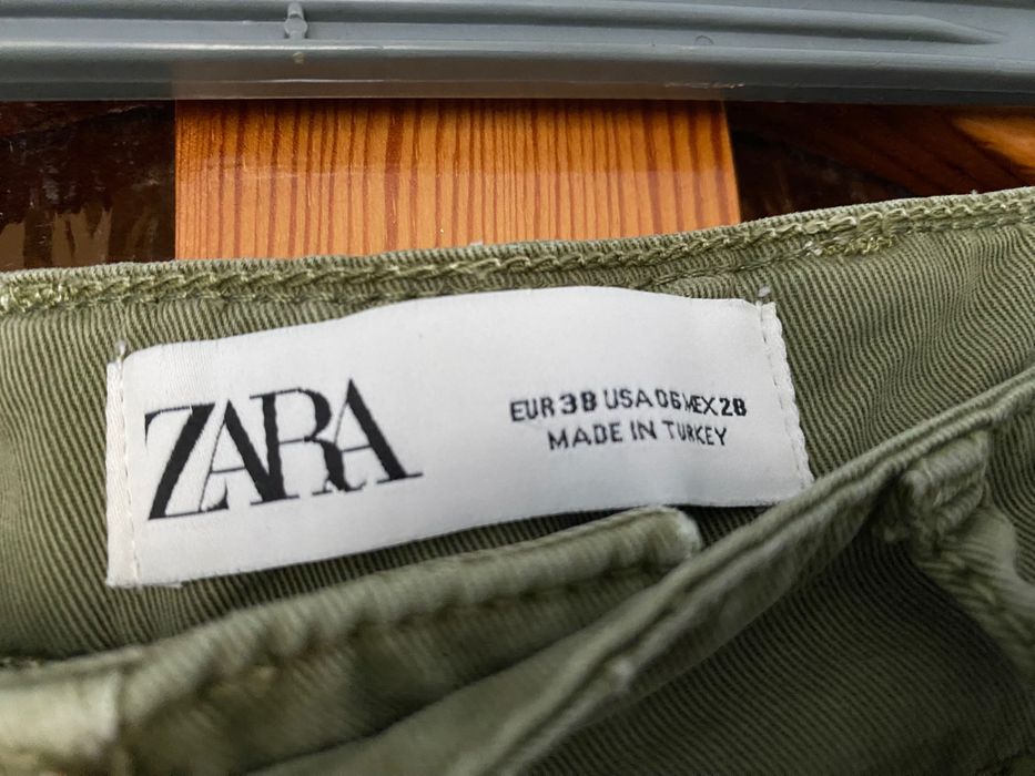 Spodnie joggery, bojówki ZARA