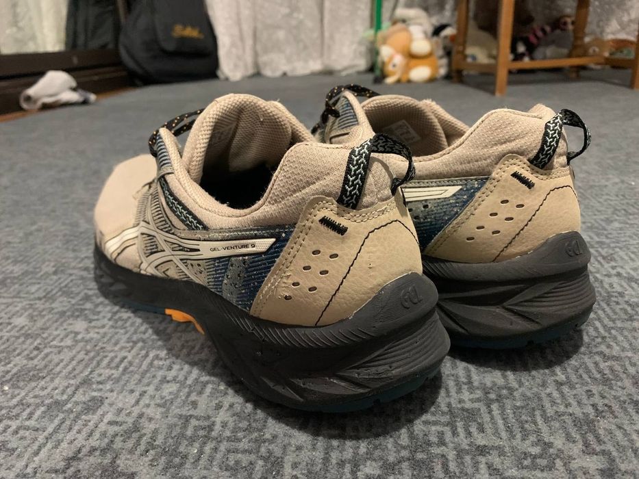 Кросівки ASICS original