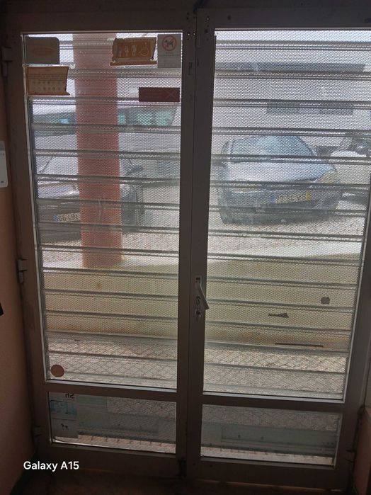 Bares e restaurantes alugam €200