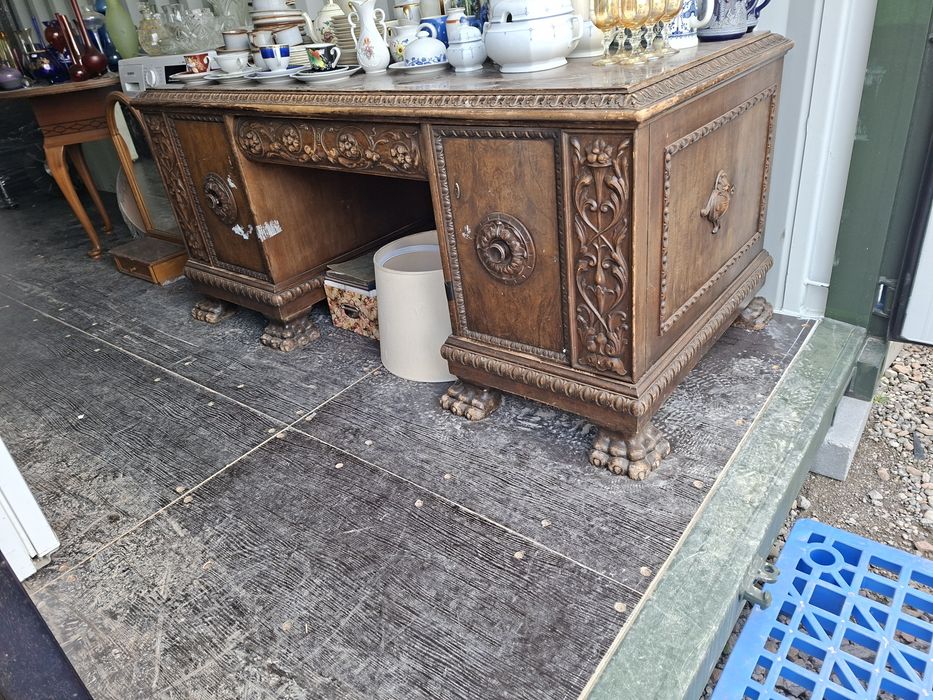 Biurko gabinetowe