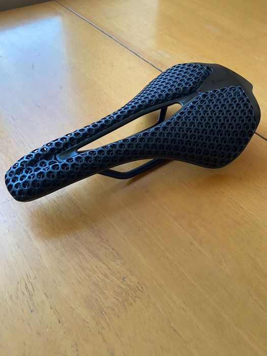 Нейлонове сідло з 3d прінтом