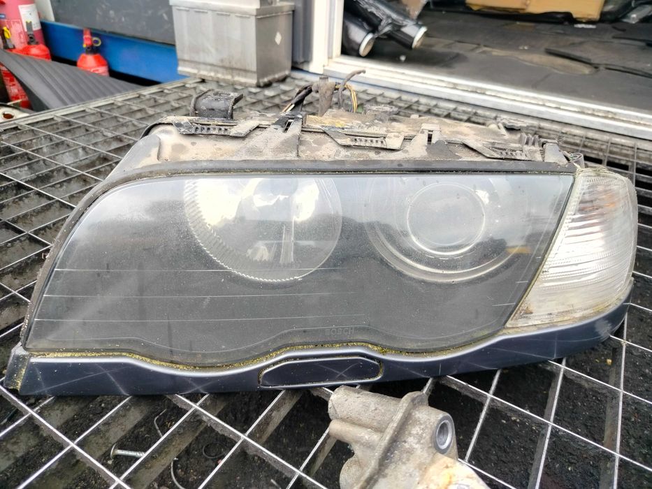 Lampy przednie Xenon BMW e46