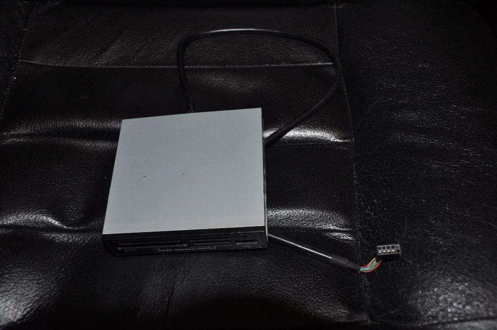 Wewnętrzny czytnik kart