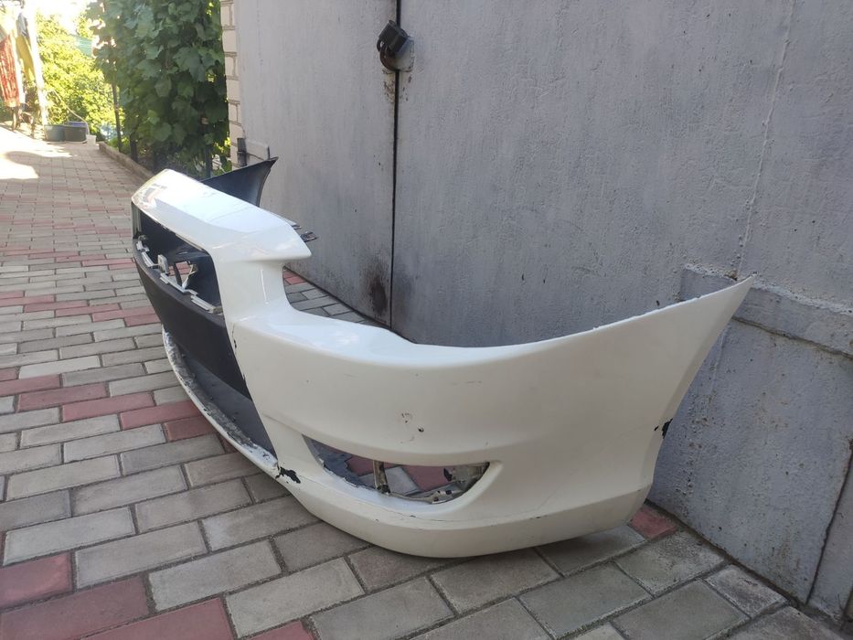 Продам Бампер от Lancer