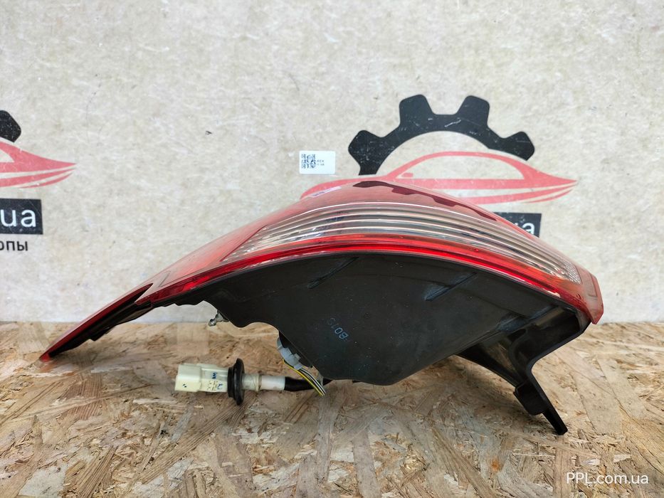 Mitsubishi Outlander III 2015- фонарь задний левый в крыло