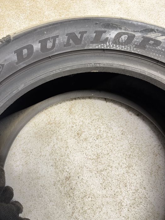 215 55 17 Dunlop sportmaxx