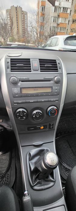 Продам автомобіль Toyota Corolla