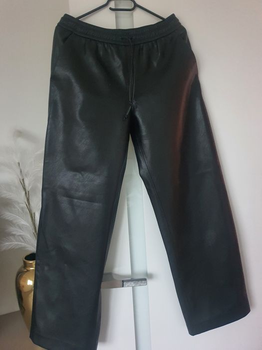 Spodnie Zara szerokie eko skóra