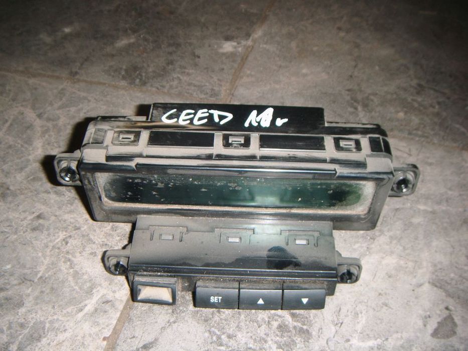 kia ceed 1 lift 11r  wyświetlacz 95710-1h700
