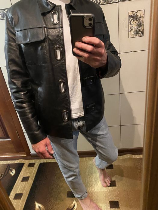 Продаю куртку кожа