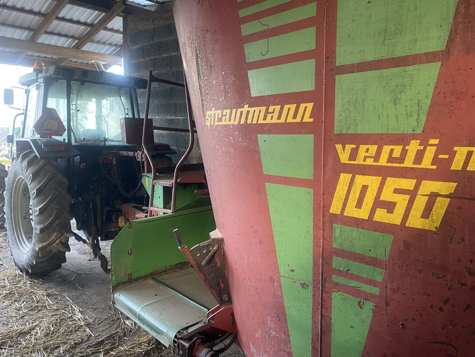 Wóz paszowy Strautmann Massey ferguson 3070