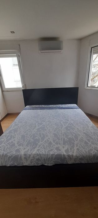 Ikea MALM cama + estrado preto/castanho 160x200cm