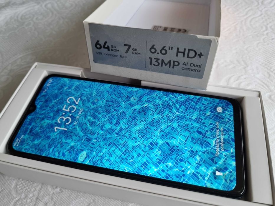 Смартфон TECNO Spark Go 2023 (BF7) 4/64Gb Endless Black