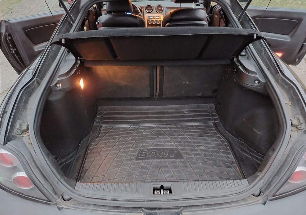 Hyundai coupe 2.0
