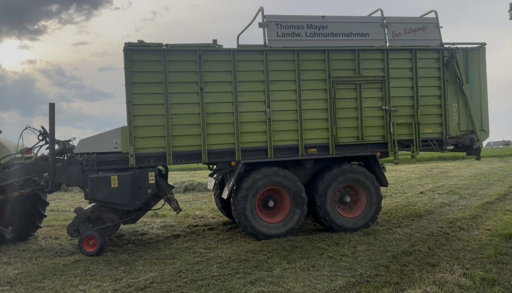 Claas quantum 5500p przyczepa samozbierająca objętościowa rotor noże