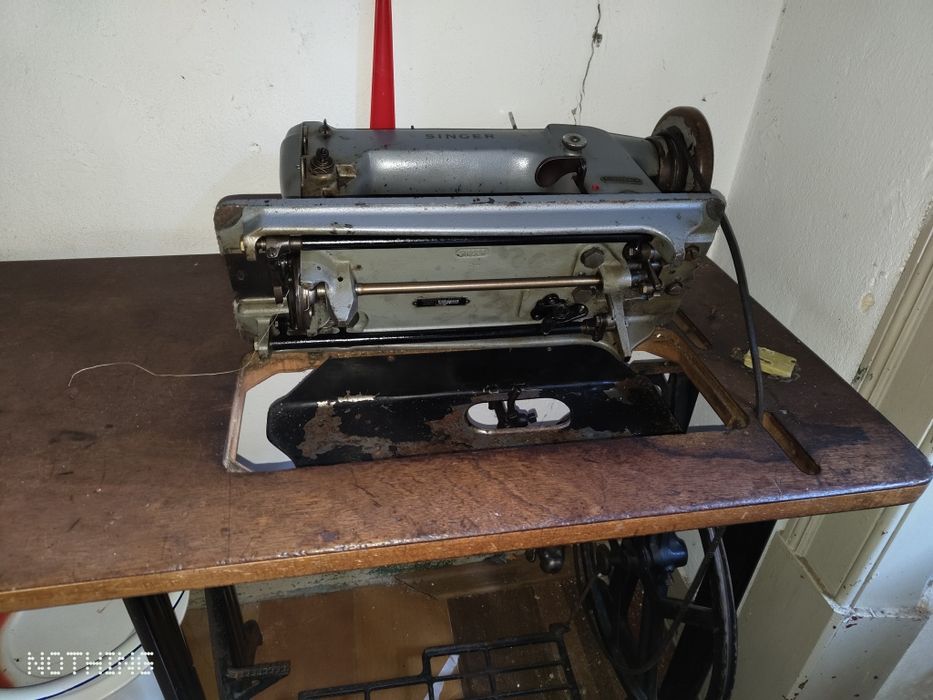 Máquina de costura Singer