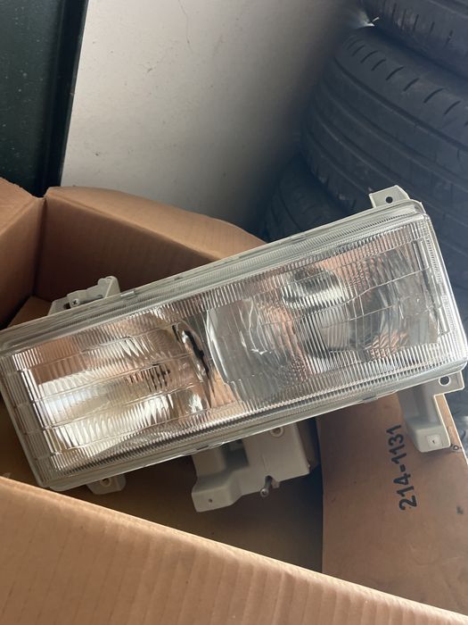 Farol novo Mitsubishi Canter 1997 (esquerdo)
