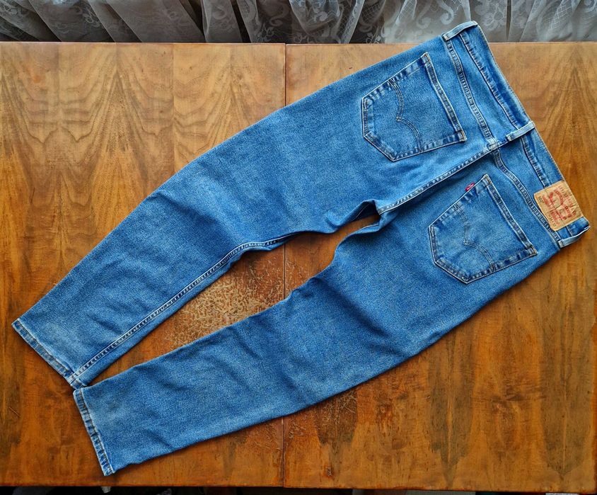 Джинсы (Levis 502) размр. W34-L32/33. Made in India.
