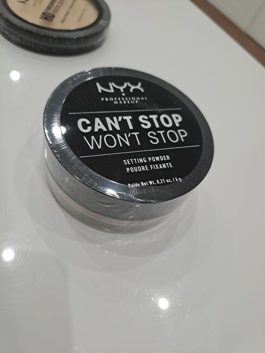 NYX Professional Makeup Can’t Stop Won’t Stop Setting Powder