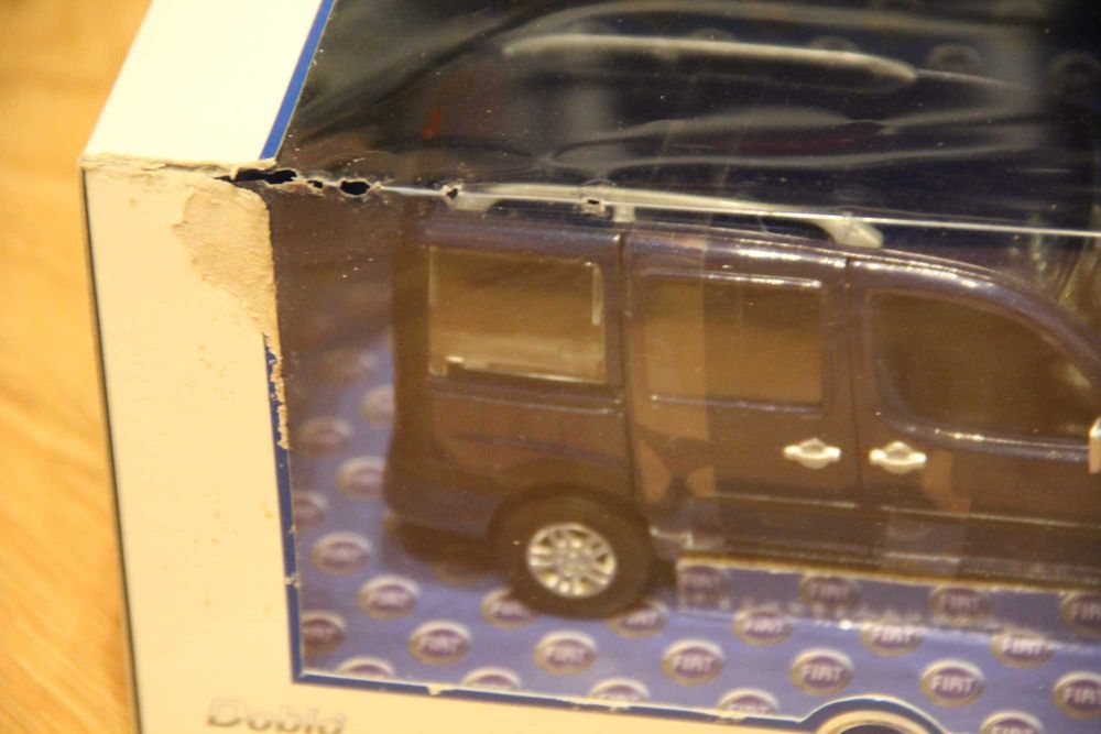 Norev 1/24 fiat doblo